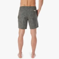 The Bayberry Trunk | 1Hotel Olive Tropical Taro 9 The Bayberry Trunk | 1Hotel Olive Tropical Taro -Fair Harbor Shop BAY7 309 Olive Tropical Taro 06