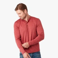 The SeaBreeze Henley | Washed Red -Fair Harbor Shop SEABREEZE HENLEY RED 581 d20c7af8 f548 4871 bca5 882c2b1ab148