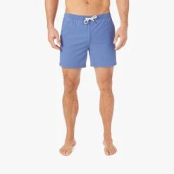 The Bungalow Trunk | Navy 11 The Bungalow Trunk | Navy -Fair Harbor Shop SS002 SP22 in Studio photo Look18 BGL52 423 0777 5c6ba453 c442 41e5 91e3 47dc06fc3eac