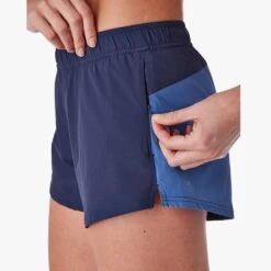 The Atlantique Short | Navy Colorblock 15 The Atlantique Short | Navy Colorblock -Fair Harbor Shop SS22009 SP22 instudio photo Look05 ATS32 465 059 9b16ba9a e0ba 4ee2 be97 bc2623676a21