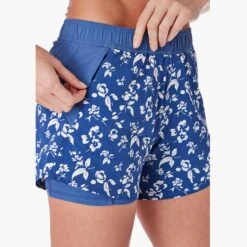 The Corliss Short | Navy Floral -Fair Harbor Shop SS22009 SP22 instudio photo Look13 CLS52 472 081 1ecfbc09 1f4d 419d 9bf5 2ec7dee8407c